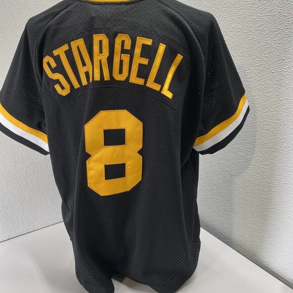 Mitchell & Ness Men’s Pittsburgh Pirates Willie Stargell Batting Practice Jersey - Picture 6 of 12